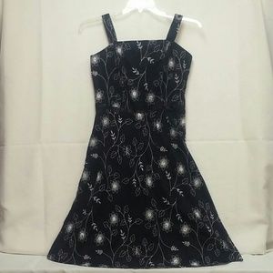 Alexandra Bartlett Black & White Cotton Dress. E